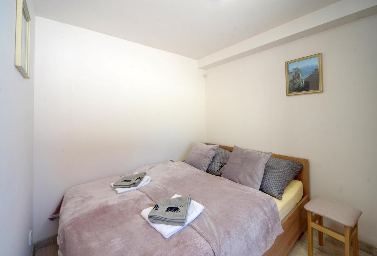 Apartament Sniezna Polana - 2-Pietrowy Apartament Idealny Dla Duzej Rodziny! Szklarska Poreba Bagian luar foto
